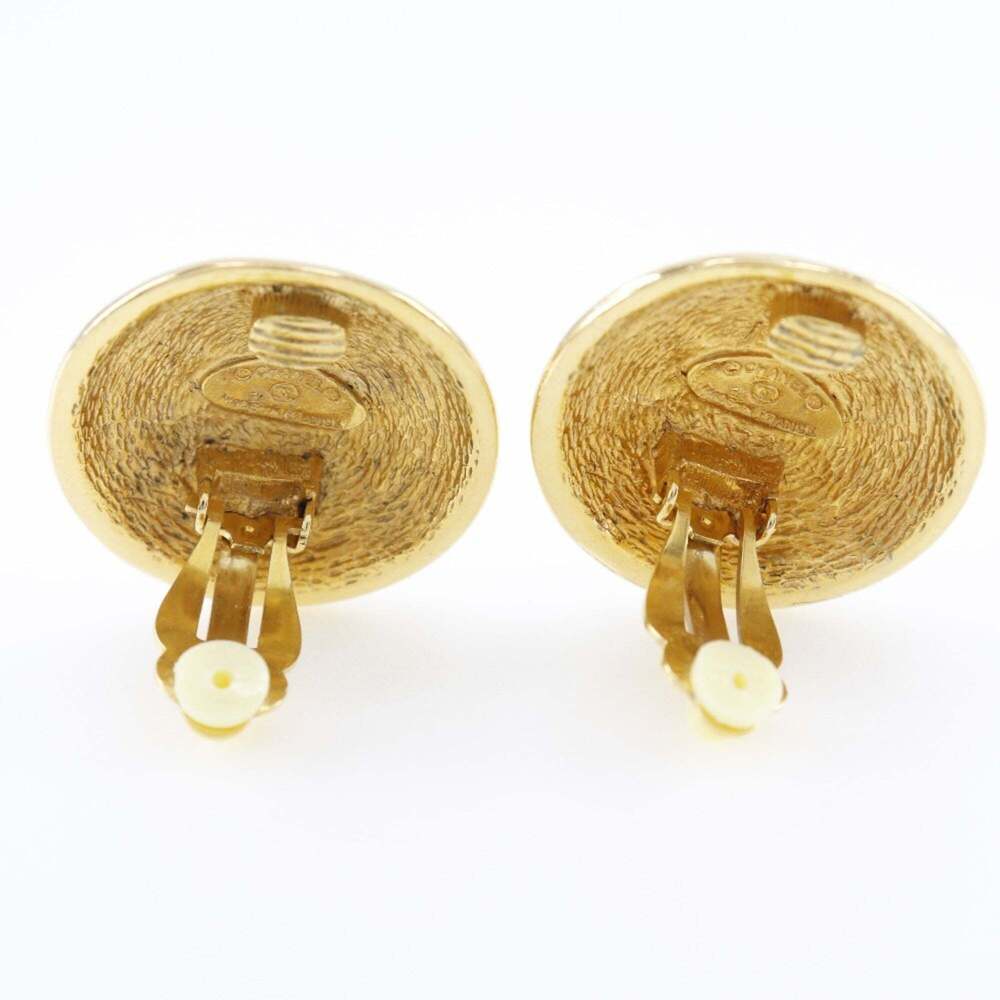 CHANEL Authentic Vintage Gold Earrings - Picture 4 of 7